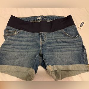 Old Navy Maternity shorts size 8